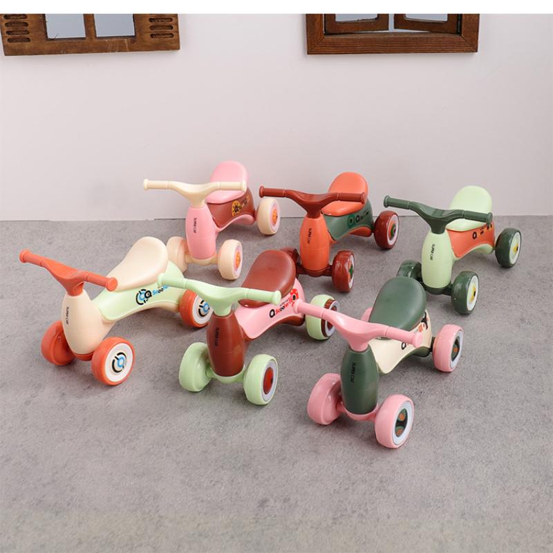 1 Peça Miniatura de Simulação  - Scooter Electric avaliação e preço